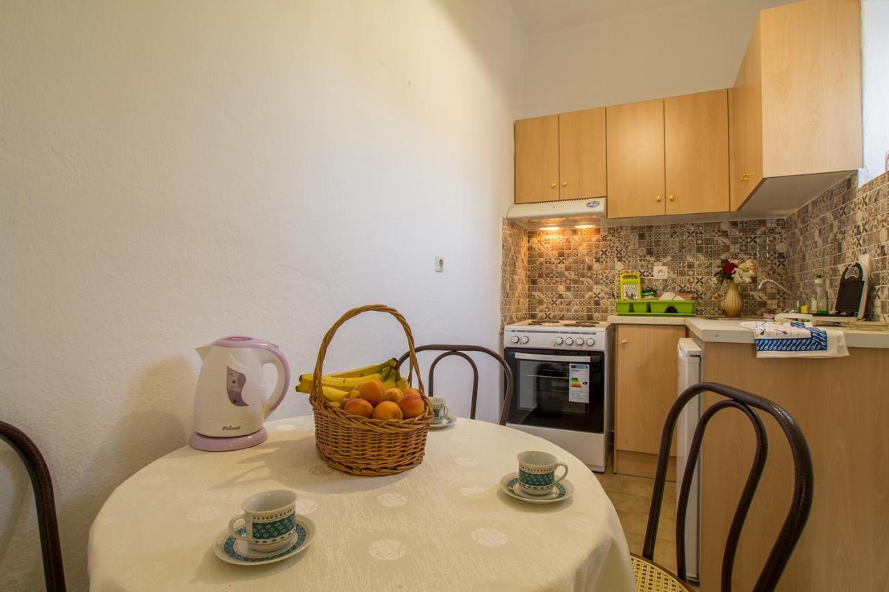 Aggeliki Apartments Dassia By Hotelius Kato Korakiana ภายนอก รูปภาพ
