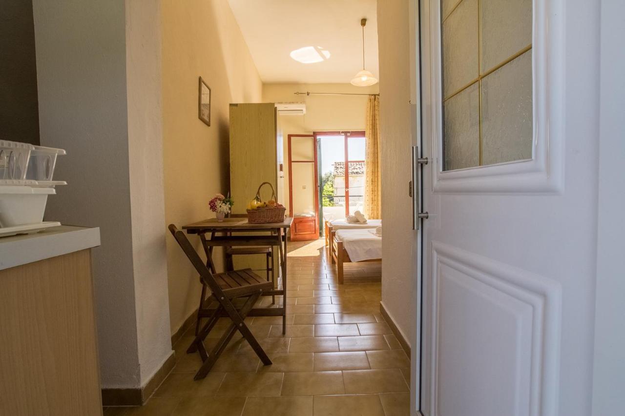 Aggeliki Apartments Dassia By Hotelius Kato Korakiana ภายนอก รูปภาพ